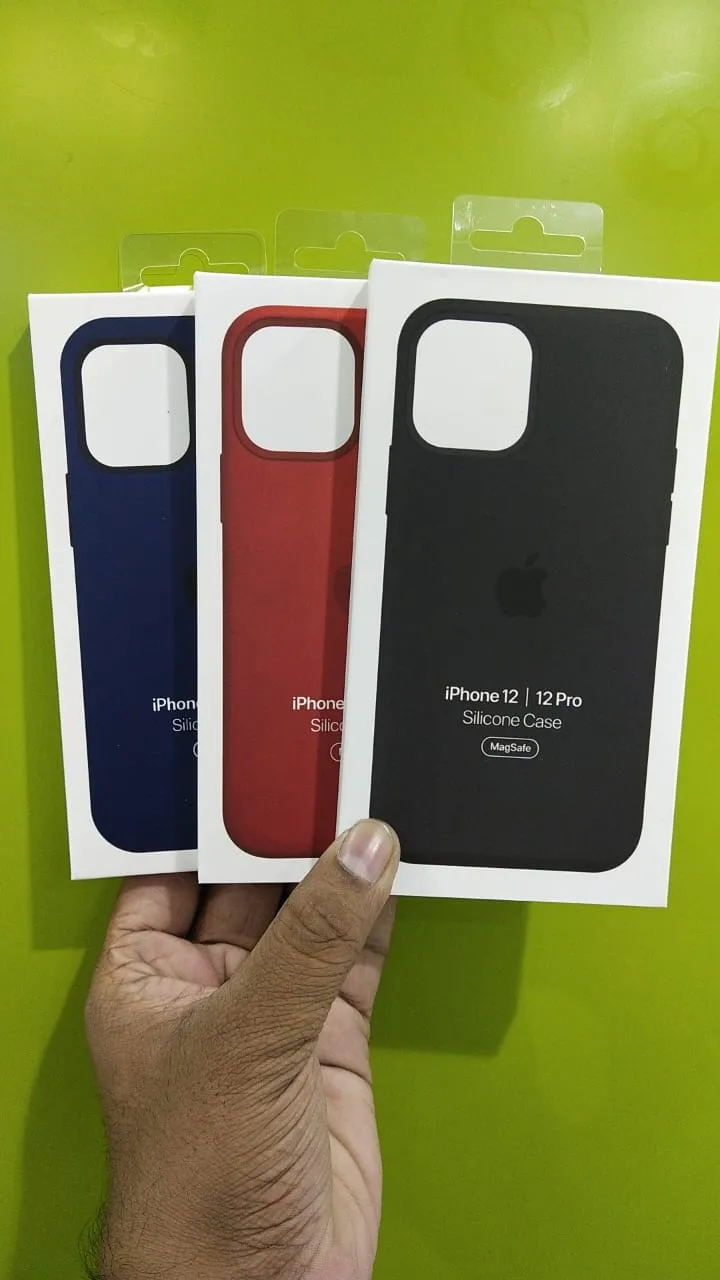 Original Apple Silicone Case with Magsafe for iphone 12  - image 2