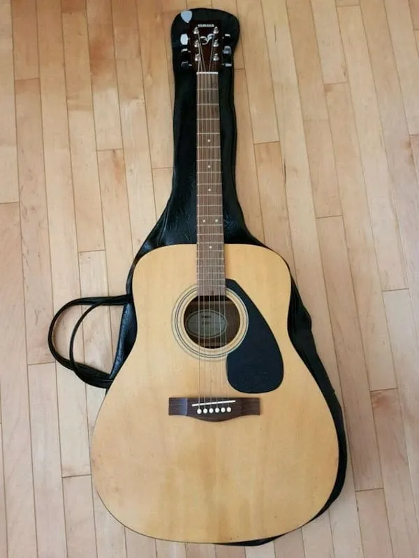 Yamaha F310 Acoustic Guitar - image 2