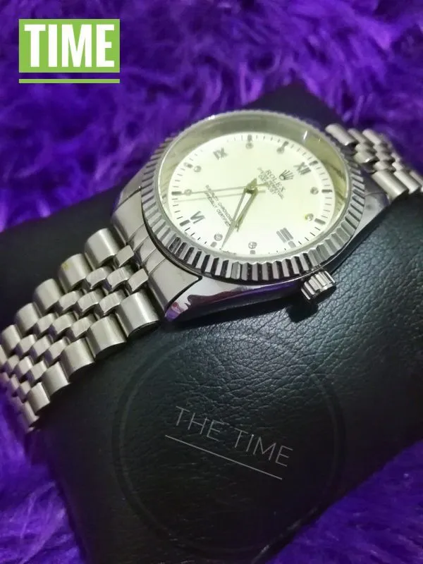 Mens fashion watch