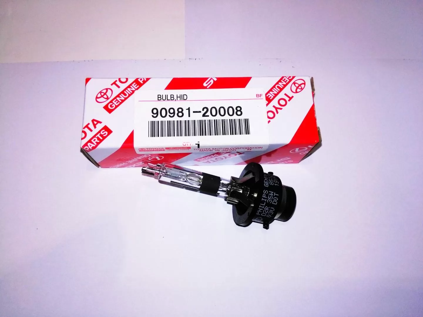 D2R 4300k 35W Xenon HID Headlight Bulbs 90981-20008