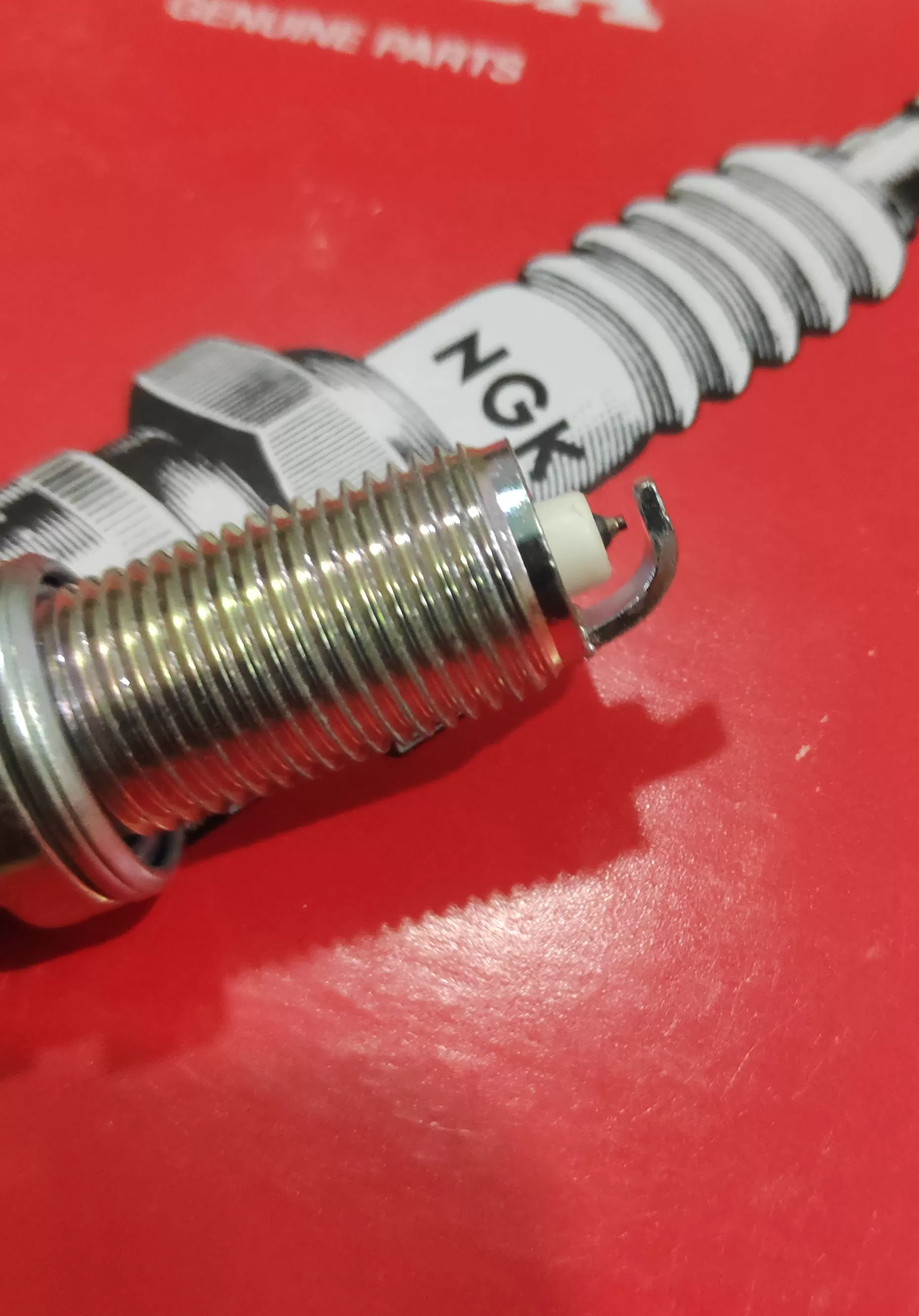 Honda Spark Plug 12290-RBJ-003 NGK DILFR6F11G For Honda Insight - image 4
