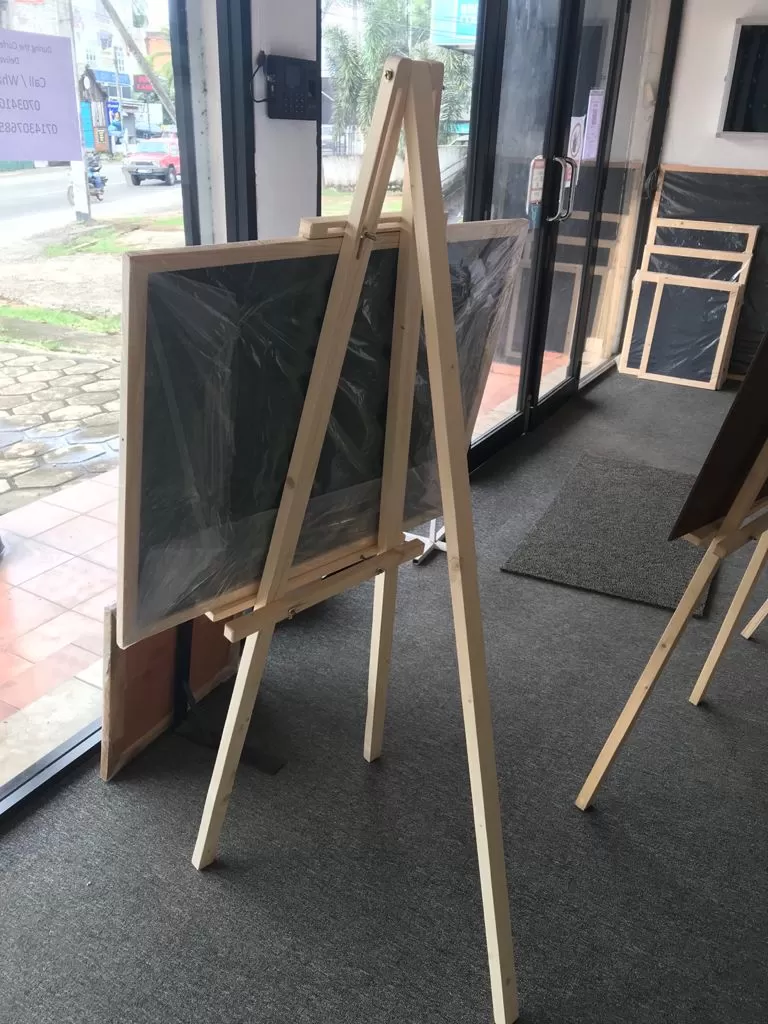 Wooden Easel Stand (Large) - image 2