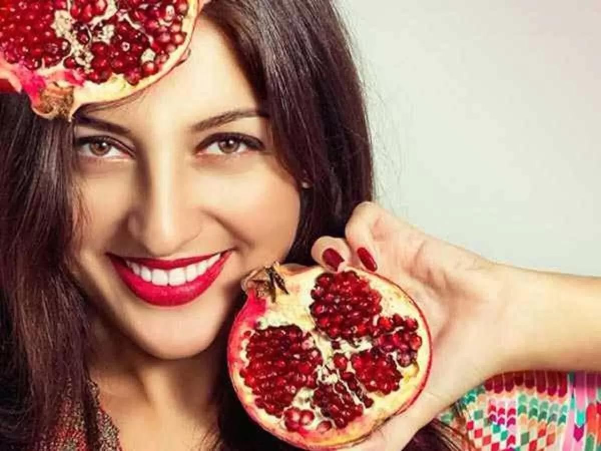 La Fresh Pomegranate 2 in 1 Face & body Scrub, 500 ml - image 3