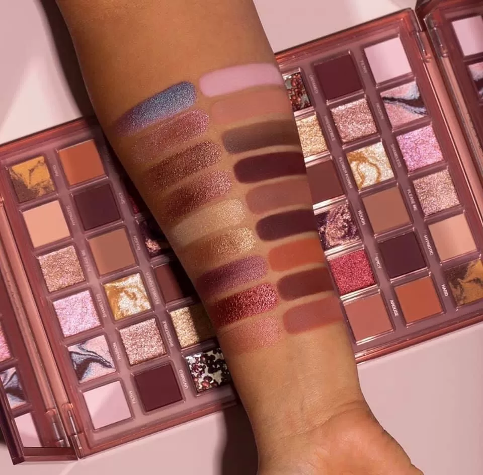Huda Beauty Naughty Nude Eyeshadow Palette - image 2