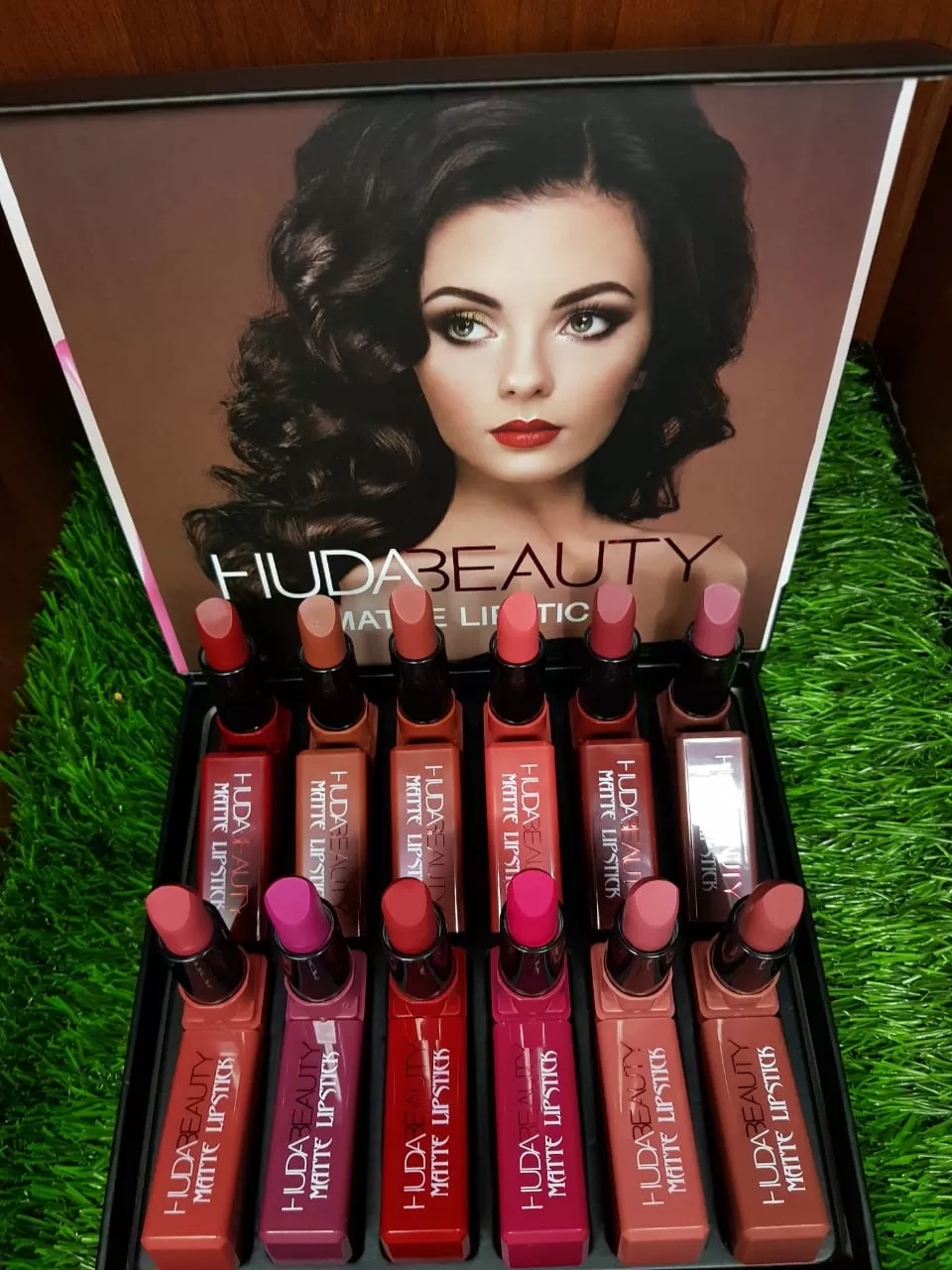 Huda Beauty Matte Lipstick 1Pcs 40 - image 5