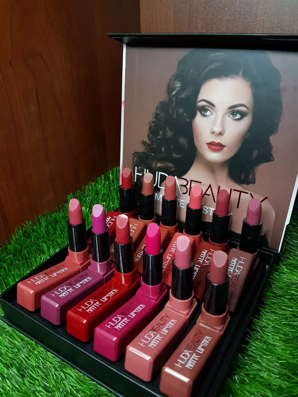 Huda Beauty Matte Lipstick 1Pcs 14 - image 4