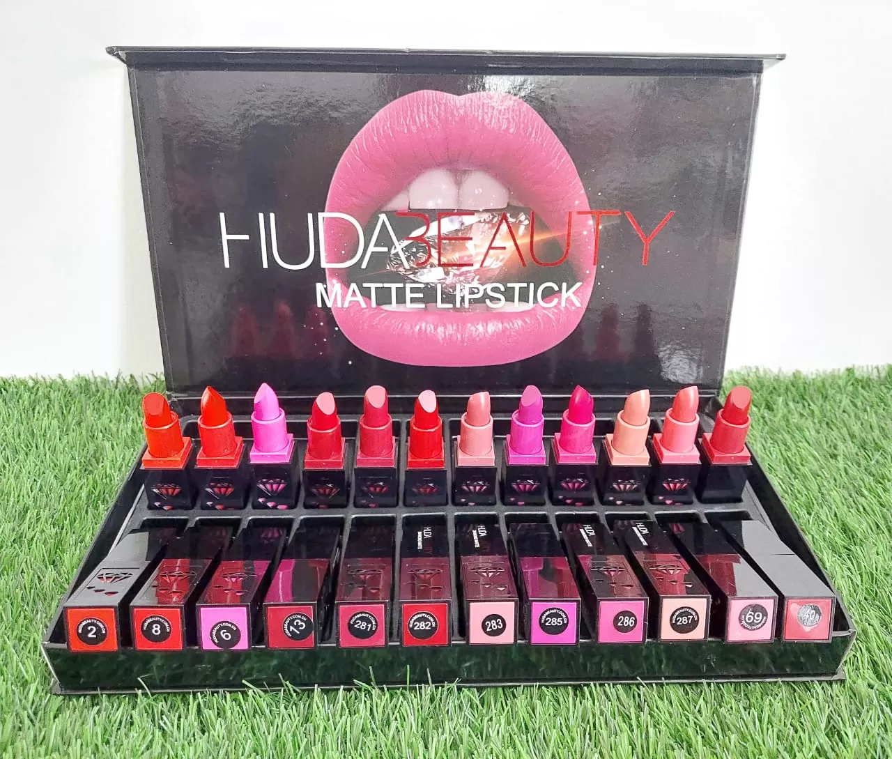 Huda Beauty Matte Lipstick Diamond 1Pcs 287 - image 8