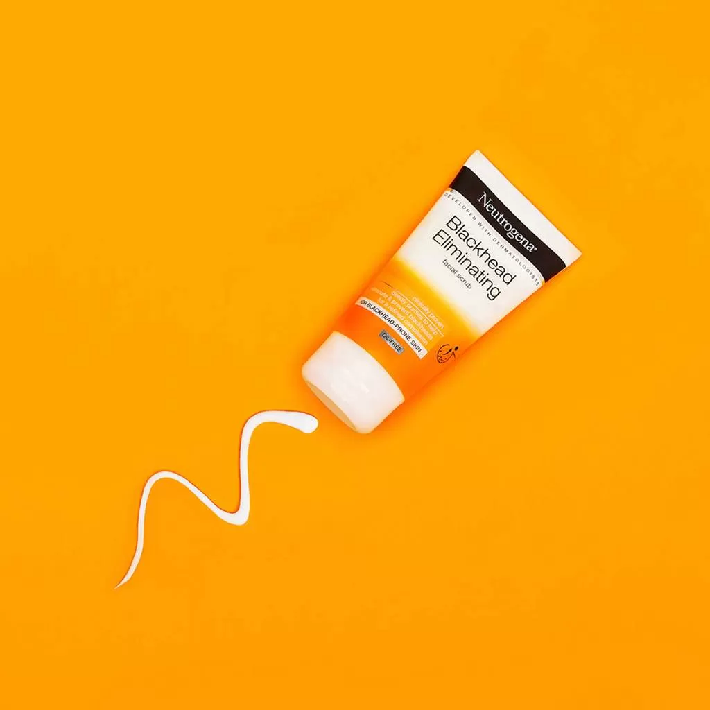 Neutrogena Blackhead Eliminating Facial Scrub 150ml - image 5