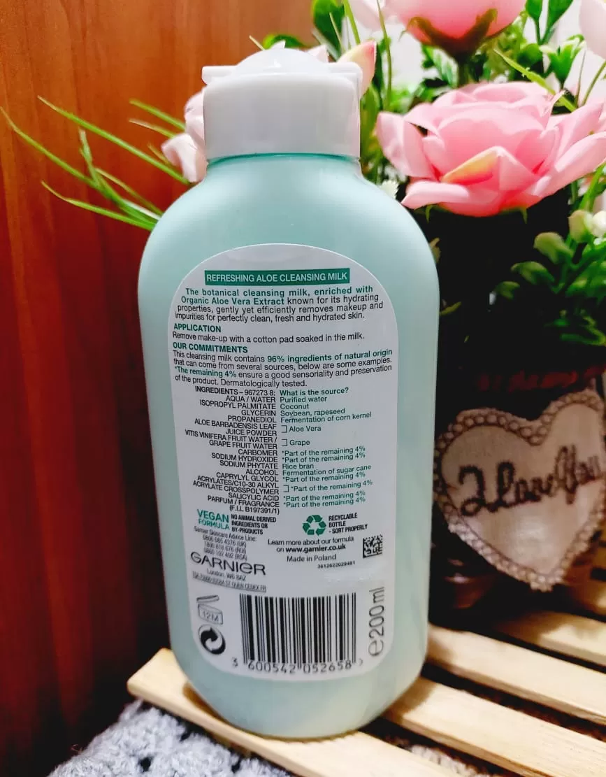 Garniers Natural Aloe Extract Cleansing Milk 200ml - image 2