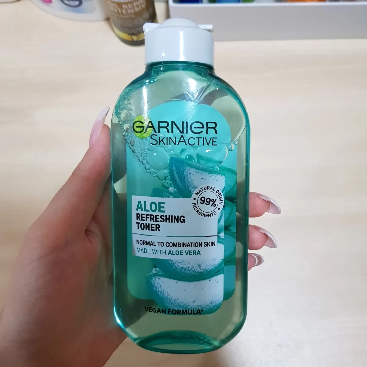Garnier Natural Aloe Extract Cleansing Toner 200ml - image 2