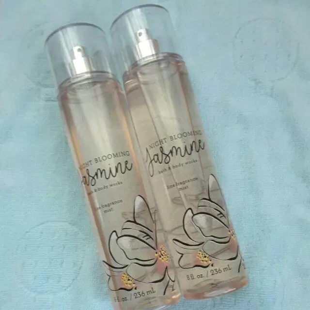 Bath & Body Works Night Blooming Jasmine 236ml - image 3