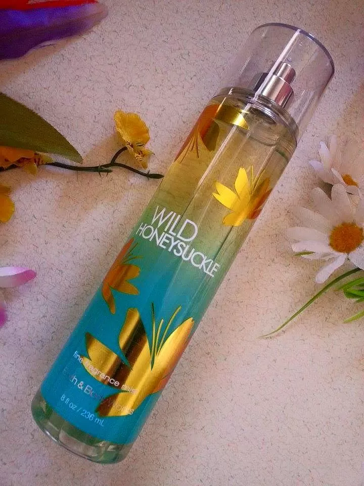Bath & Body Works Wild Honeysuckle 236ml - image 3
