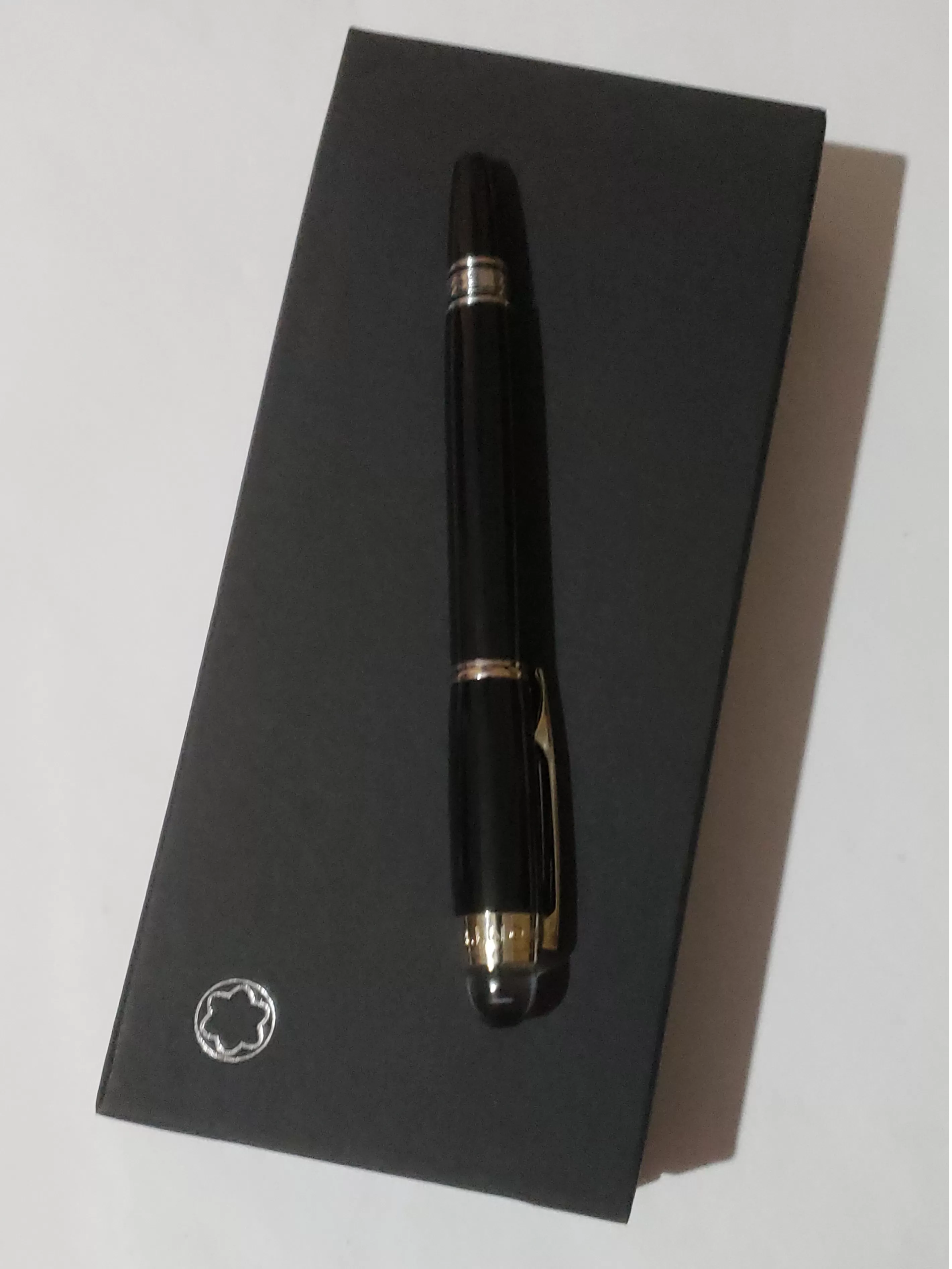 MB Starwalker Roller Ball Pen - image 2