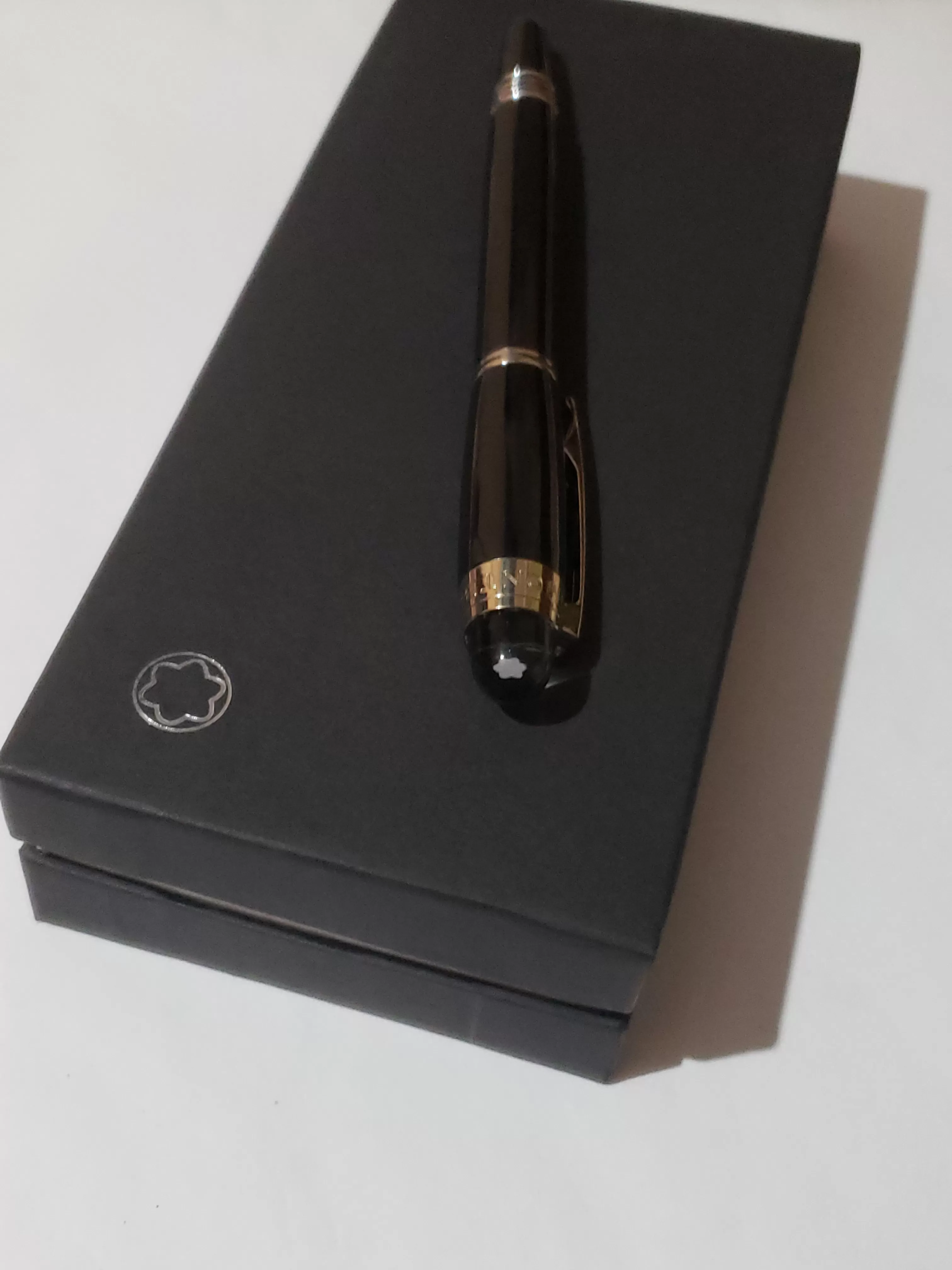 MB Starwalker Roller Ball Pen - image 5