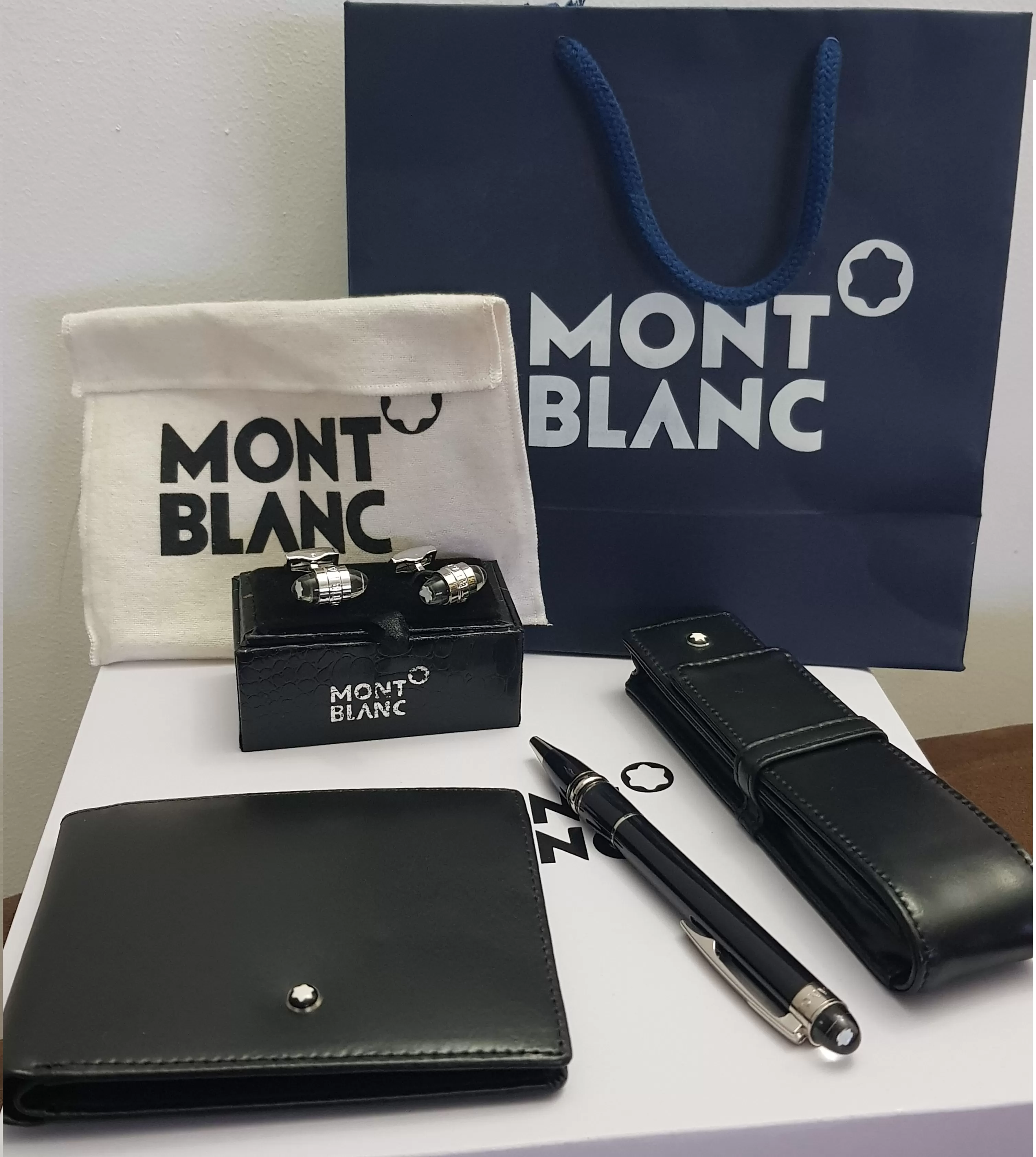 Mont Blanc Gift Set - image 5