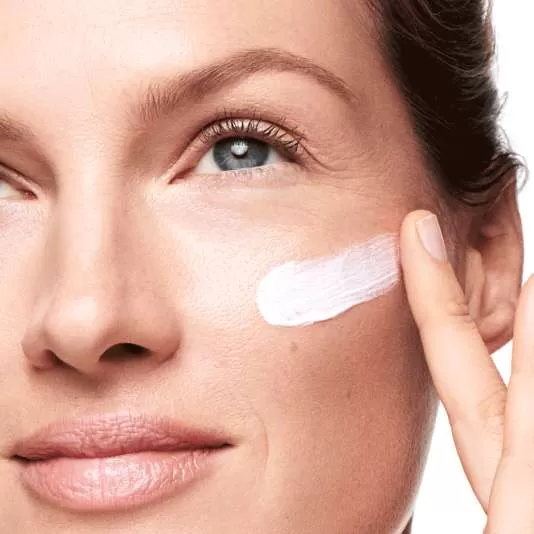Optimals Age Revive Day Cream SPF 15 - image 2
