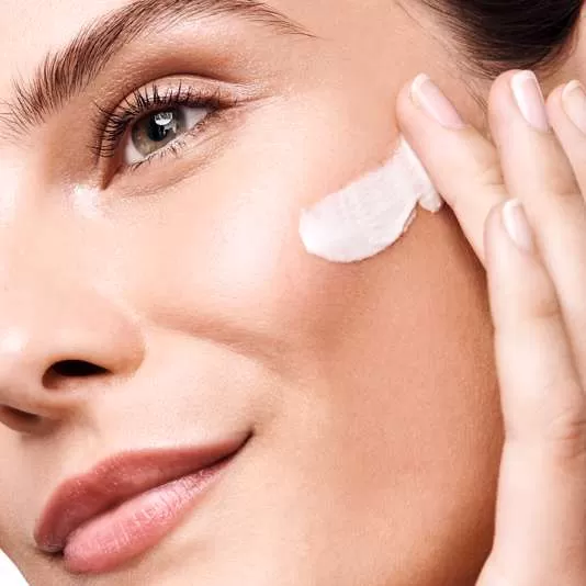 Optimals Urban Guard 3D Day Cream SPF 25 - image 3
