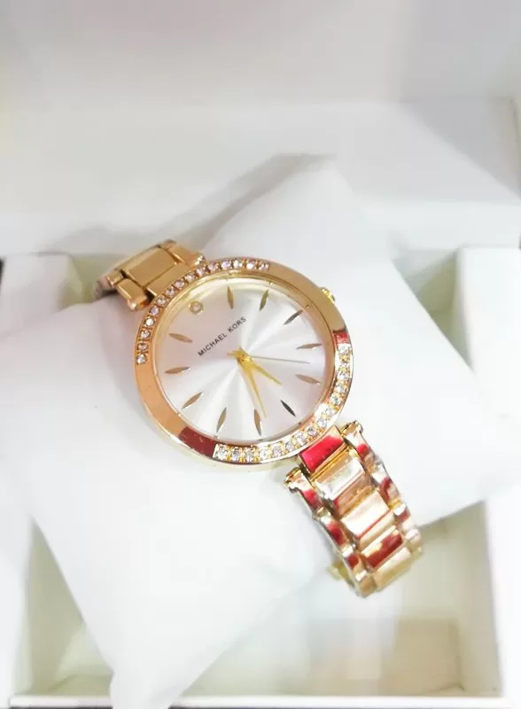 Ladies watch fashion and casual