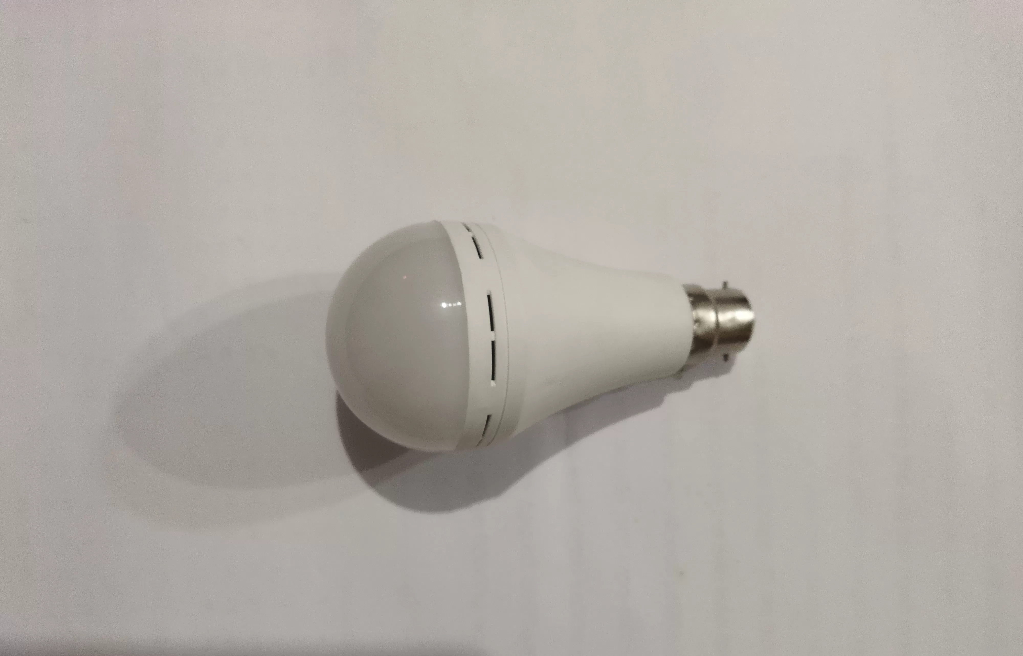 12w led emergency bulb - image 4