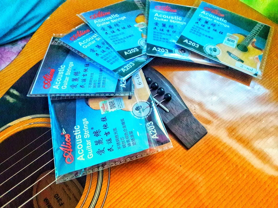 Guitar strings ALICE Genuine Accoustic sets