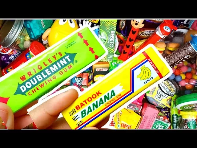 20Pcs Pack Batook Banana/Strawberry Flavoured Chewing Gum Hi - image 1