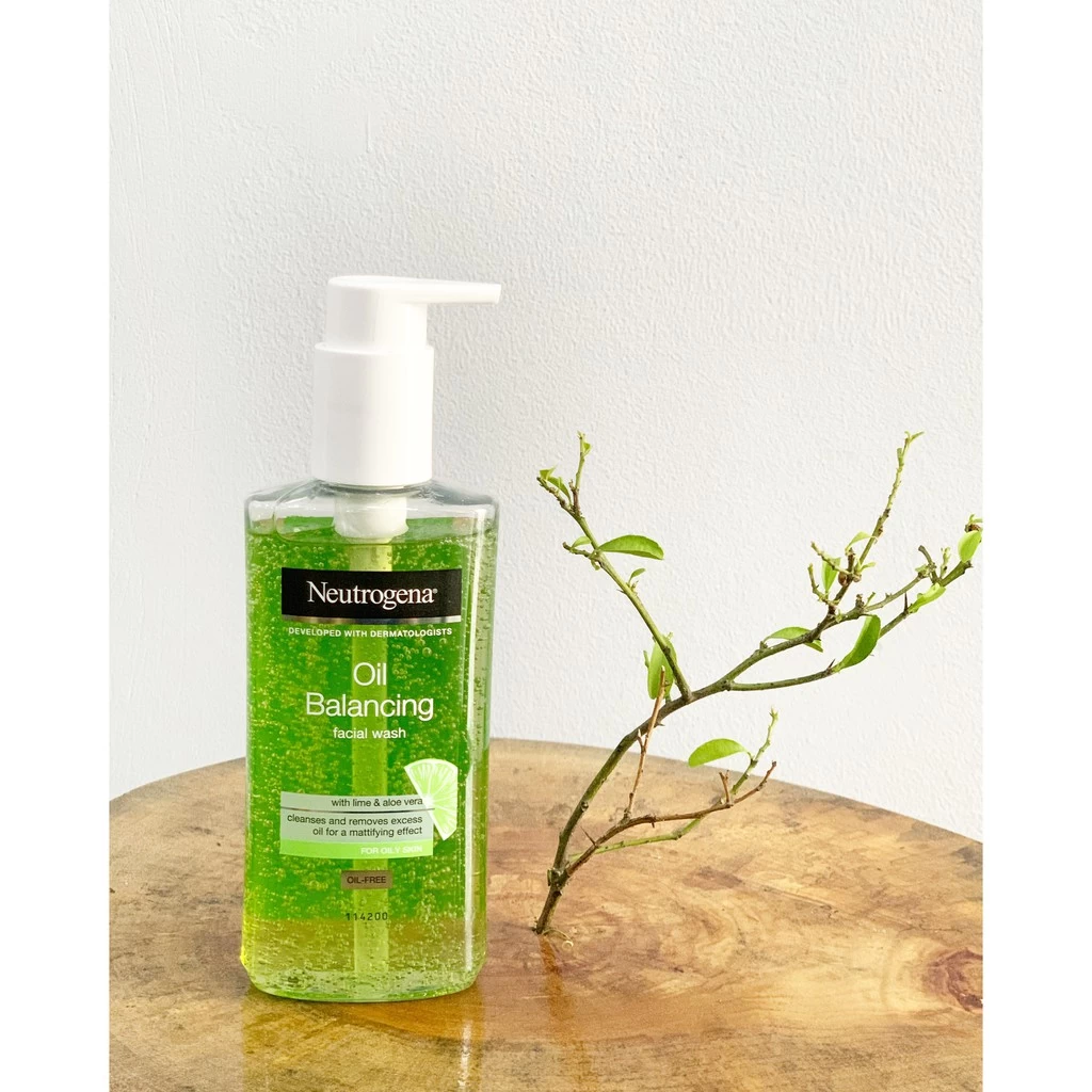 NEUTROGENA Oil Balancing Facial Wash 200ml oily skin EU - image 2