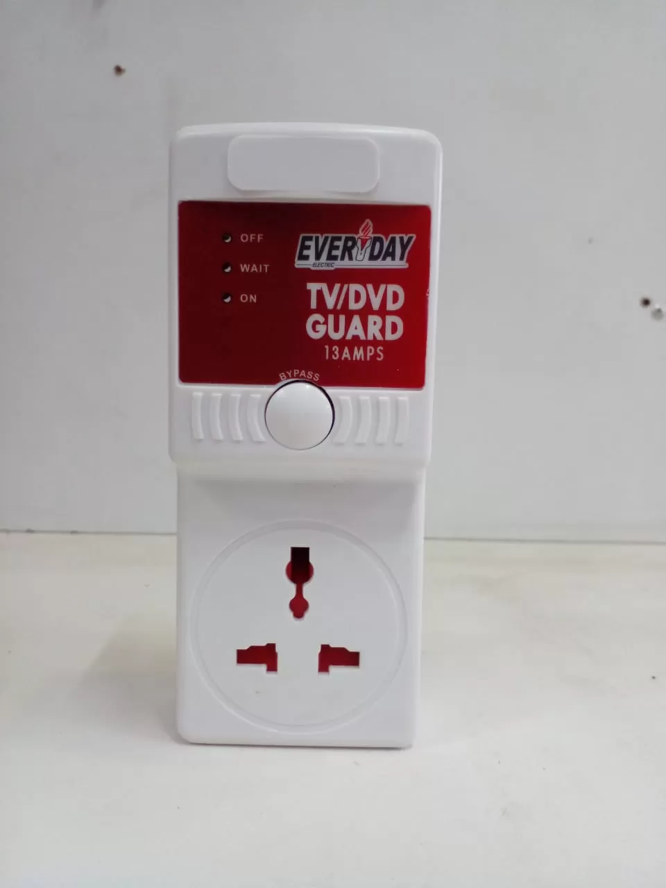 Everyday Tv Guard  Power Surge Suppressor -Tg0001 - image 1