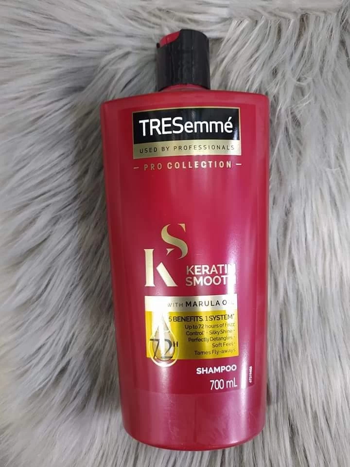 Tresemme Keratin Smooth Shampoo with Marula Oil 700 mL - image 4