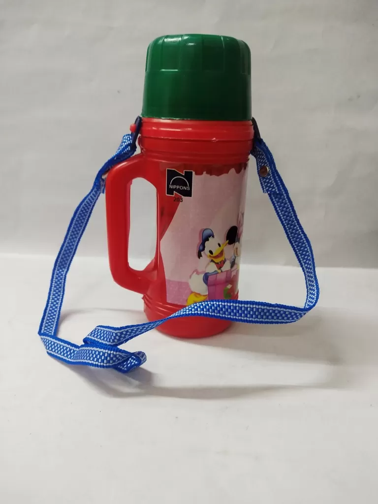Nippon Straw Water Bottle 800ML Red - image 1
