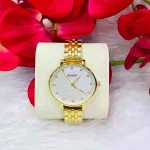 Curren Ladies Fashionable Elegant Gold Wrist Watch