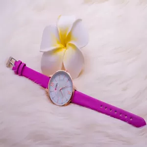 CURREN 2022 Ladies Fashion Leather Strap Watch