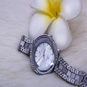 Vinarose Silver Ladies Fashionable Wrist Watch