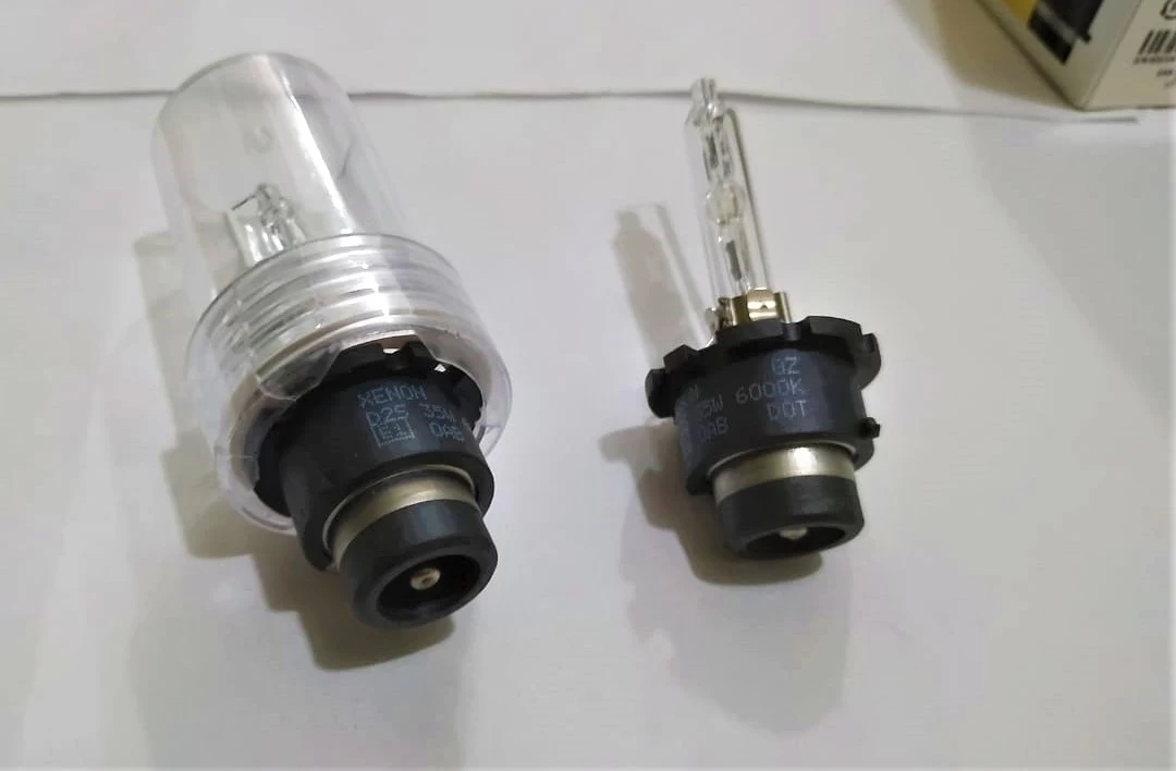 Generic D2S HID XENON Car Head Light Bulb 12V 35W - image 3