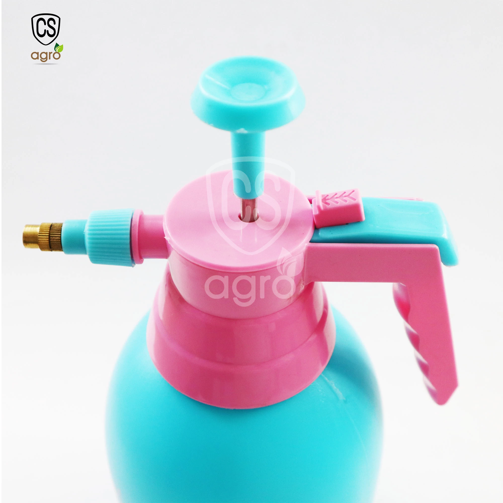 2L Watering Pump Sprayer - image 3