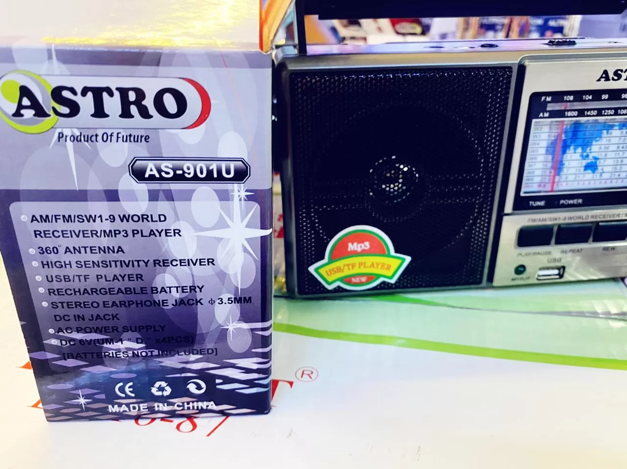 Generic Portable Radio AM FM Battery Op - image 8