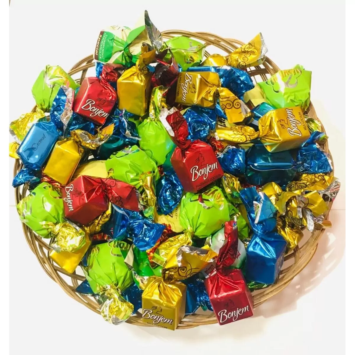 Generic Mix Chocolate & Candy Toffees Colourful High Quality - image 4