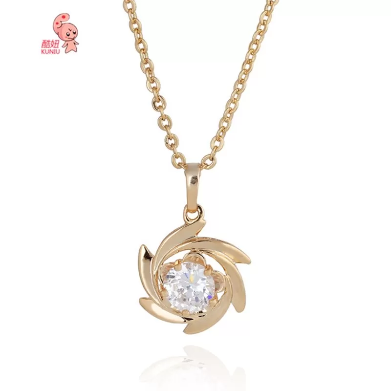 Dream Cacher Mind Relaxing 18K Gold Plated CZ Circle Pendant - image 3