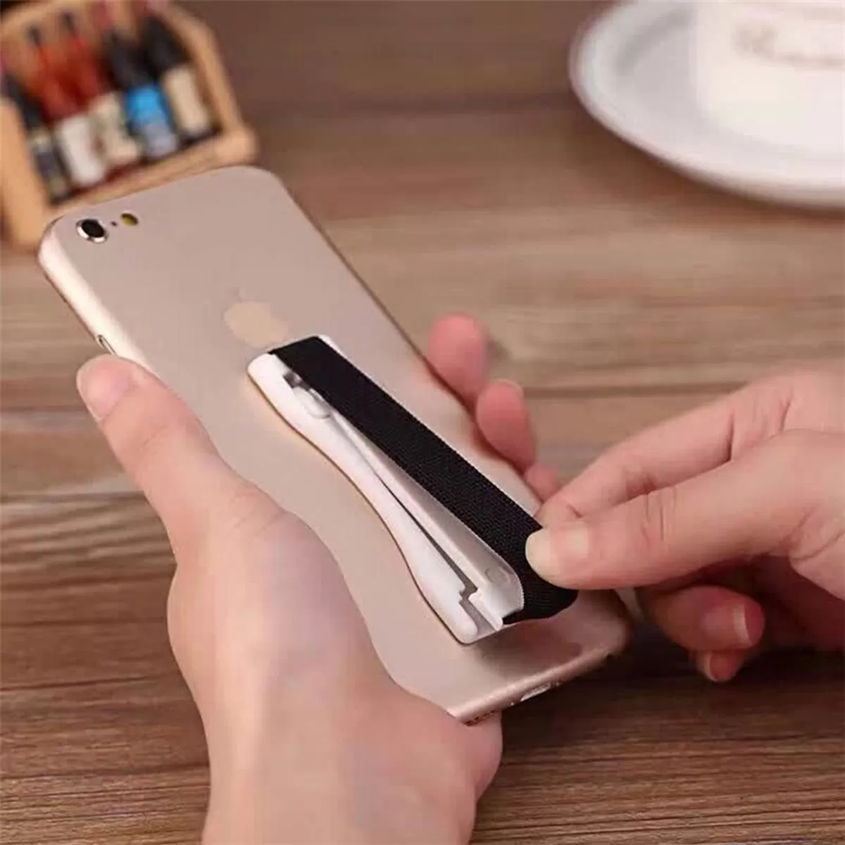 Tecno Universal Anti Slip Elastic Phone Finger Grip Holder - image 2