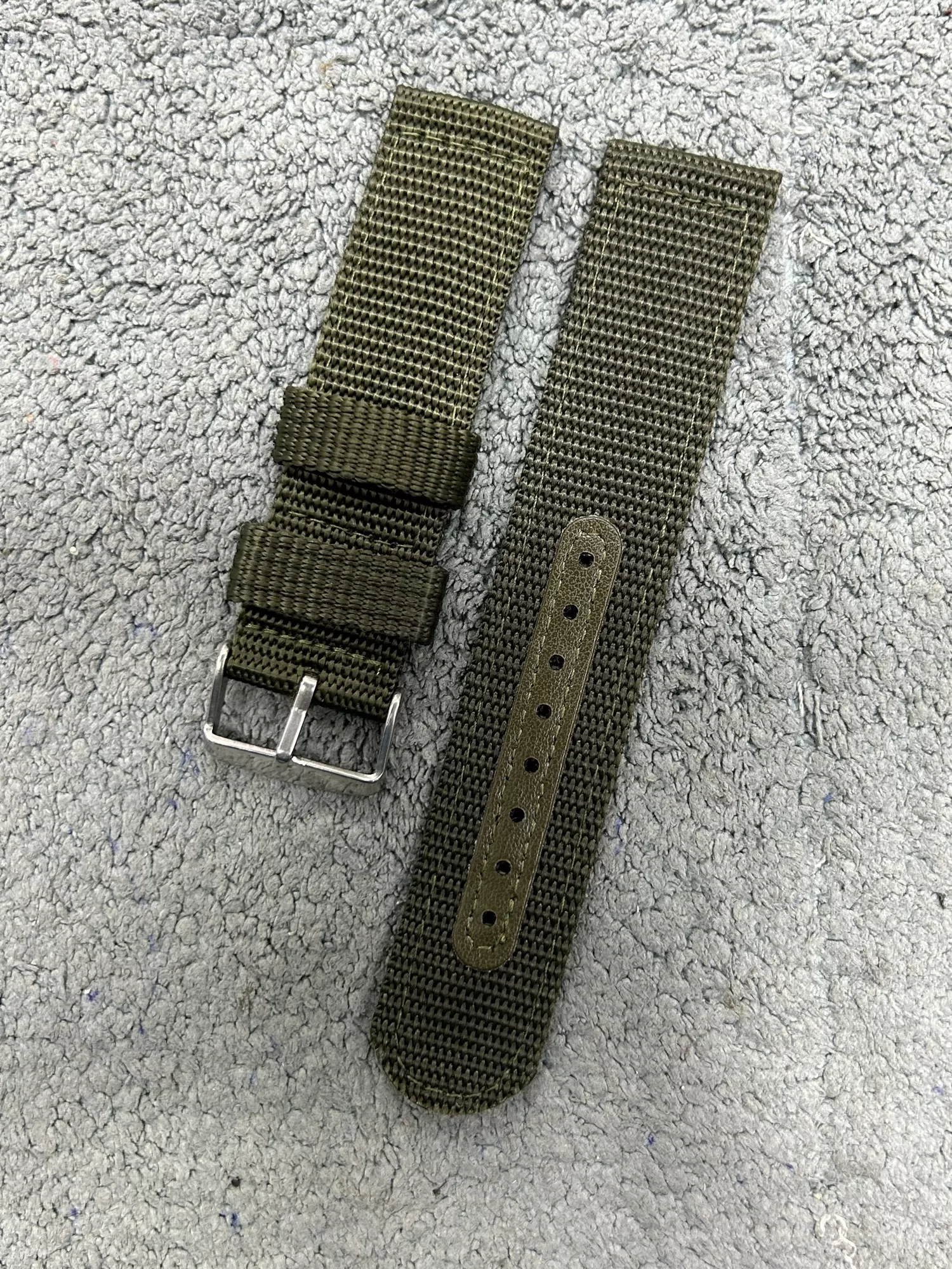 I.N.O.X. 20mm 22mm Green Nylon Strap Watch