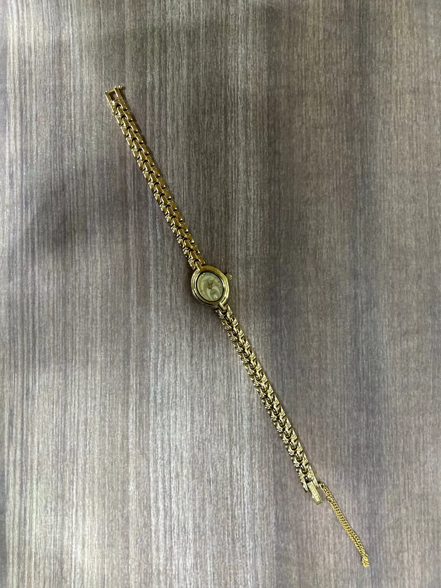 Gold Ladies Fashion Citizen Brand Watch