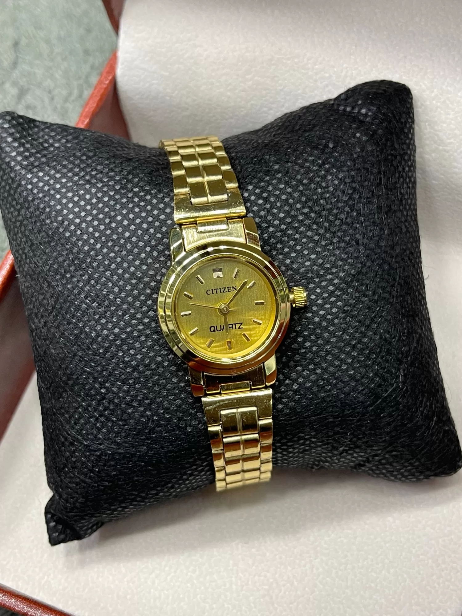 Generic Women Casual Watch