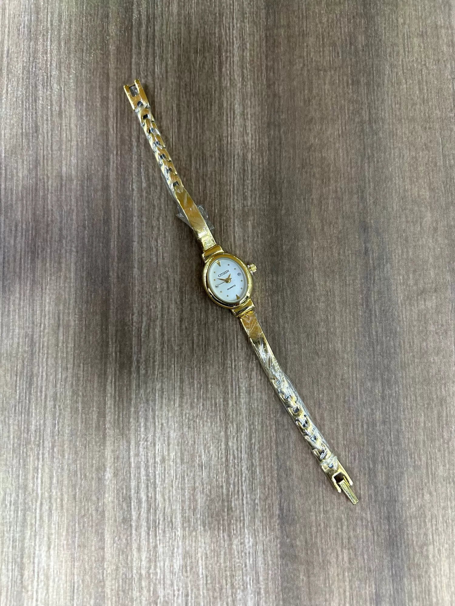 Gold Womens Fashion Citizen Brand Casual Watch