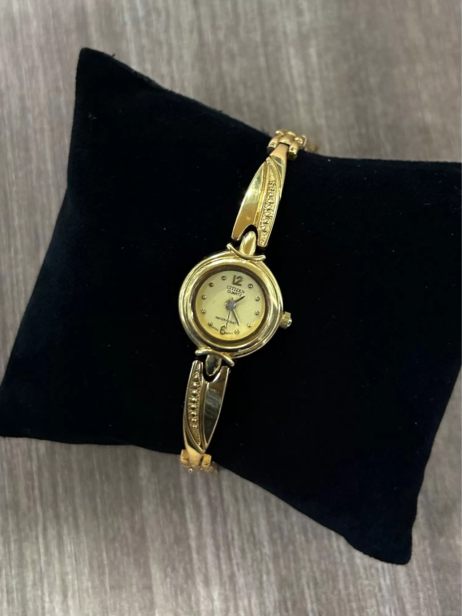 Gold Womens Fashion Citizen  Casual Watch