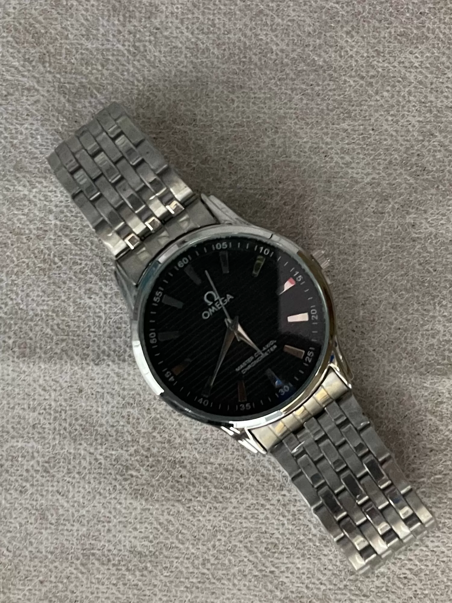 Generic Boys Casual Watch Silver