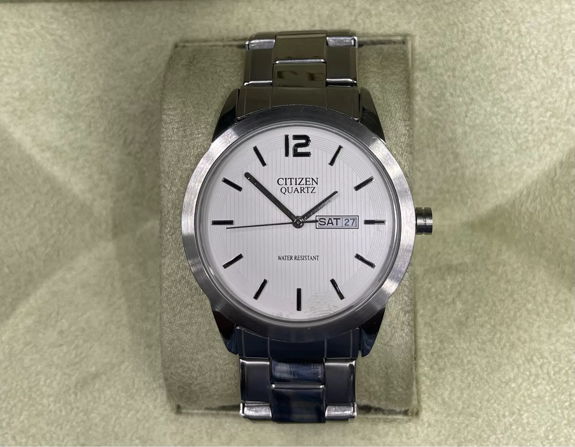 Citizen Luxury Mens Quartz Wrist Business Watch