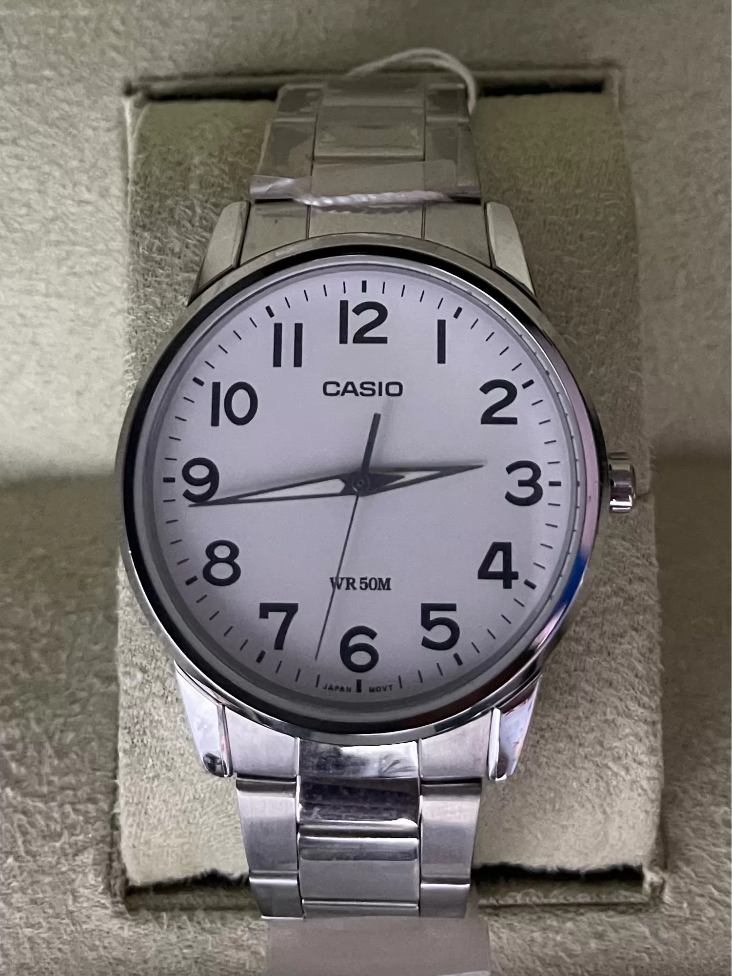 Generic Silver Men Casual Watch