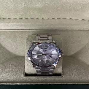 Generic Business Mens Top Luxury Silver Watch