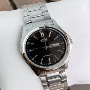 Generic Gents Casual Watch Silver