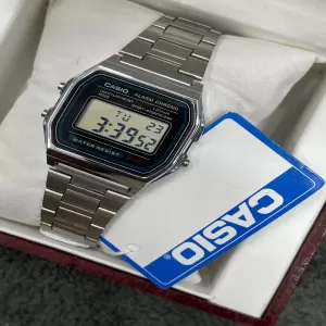 Generic Men Casual Watch Silver