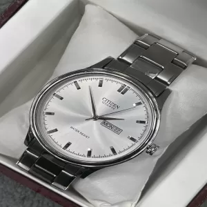 Generic Silver Men Casual Watch
